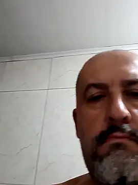 Snapshot of ar174 chatting on 04-23-26, 04:35 ar174 online show from 04-23-26, 04:35