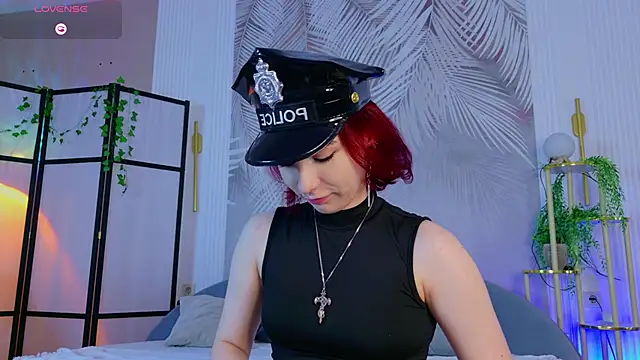 Snapshot of TinaTores chatting on 06-15-26, 05:15 TinaTores online show from 06-15-26, 05:15