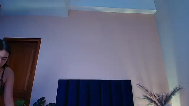 SofiHudson online show from 04-24-26, 12:46