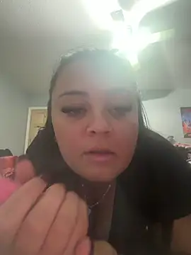 Snapshot of Laurenrose_x chatting on 05-31-26, 08:54 Laurenrose x online show from 05-31-26, 08:54