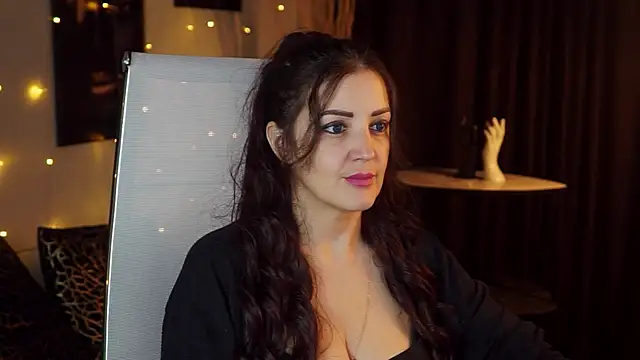 AureliaVane online show from 06-11-26, 03:43