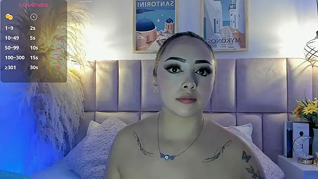 Snapshot of alice__collen chatting on 07-18-26, 07:17 alice collen online show from 07-18-26, 07:17
