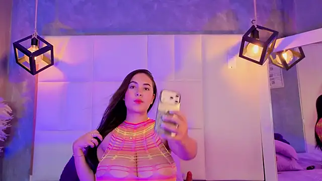 Snapshot of Violetta_rose_ chatting on 07-15-26, 10:59 Violetta rose online show from 07-15-26, 10:59