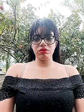Snapshot of Dayii_sweet chatting on 05-18-26, 04:57 Dayii sweet online show from 05-18-26, 04:57