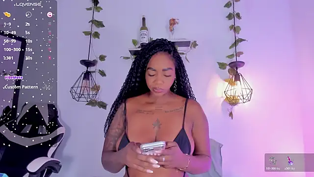 venusmillan22 online show from 05-06-26, 02:00