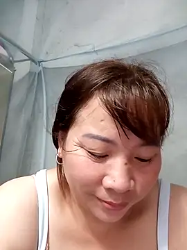 Snapshot of Fix12g chatting on 05-13-26, 12:35 Fix12g online show from 05-13-26, 12:35