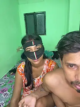 hot-couple-0 online show from 06-26-26, 06:23