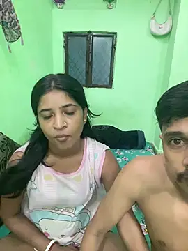 hot-couple-0 online show from 07-05-26, 05:03