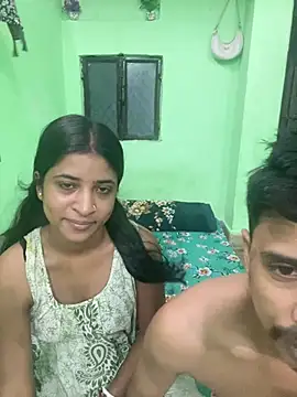 hot-couple-0 online show from 07-07-26, 07:23