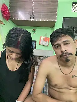hot-couple-0 online show from 07-24-26, 08:34
