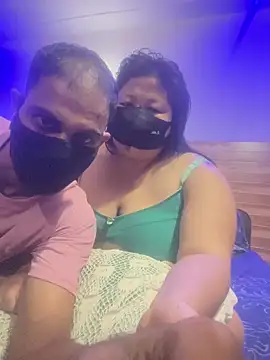 hot-couple-0 online show from 07-30-26, 04:06