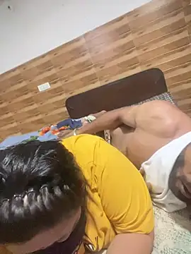 hot-couple-0 online show from 08-03-26, 04:33