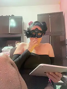 gattitta29 online show from 06-29-26, 06:08