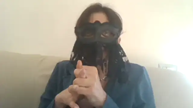 HelenTiAscolta online show from 04-26-26, 05:10