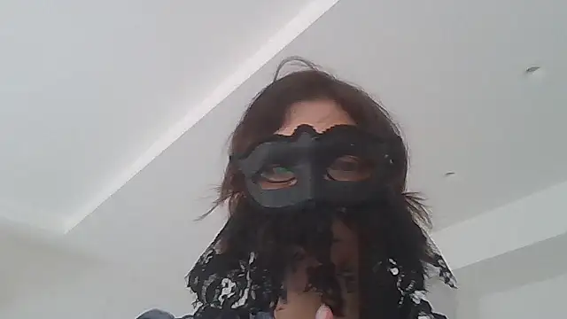 HelenTiAscolta online show from 04-28-26, 01:38