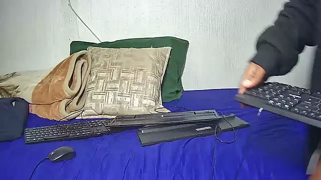 Snapshot of BusttyBoobs19 chatting on 05-18-26, 05:52 BusttyBoobs19 online show from 05-18-26, 05:52