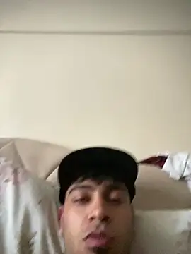 astoperaaa online show from 04-23-26, 01:57