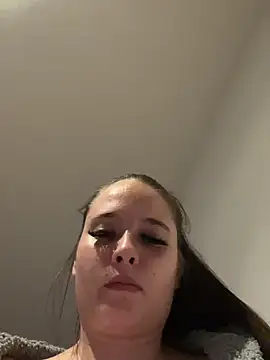 Poppylooloo online show from 04-23-26, 08:00