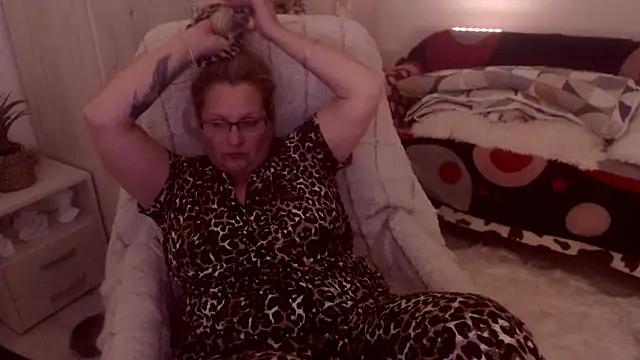 Divineblond online show from 03-21-26, 10:02