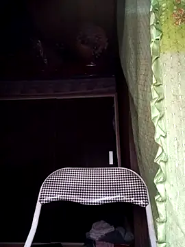 Snapshot of Ari-Na9 chatting on 05-13-26, 08:38 Ari-Na9 online show from 05-13-26, 08:38