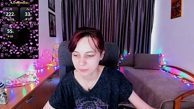 Snapshot of MiniLysii chatting on 07-19-26, 05:55 MiniLysii online show from 07-19-26, 05:55