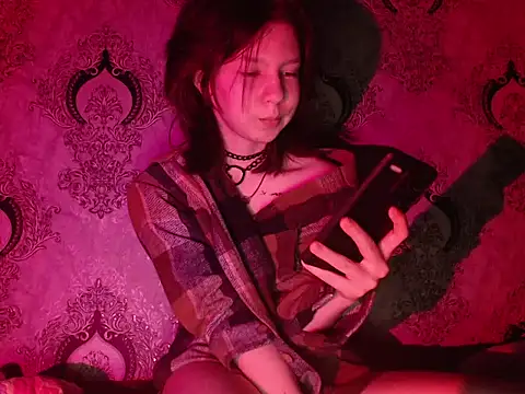 Rozvelt Ravenmore online show from 04-25-26, 07:55