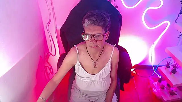 selena ferreira online show from 07-08-26, 08:24