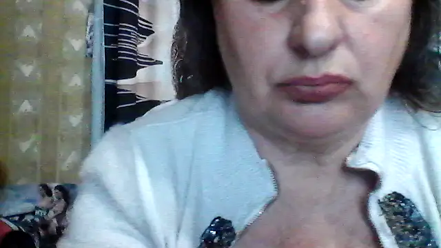 LoaqLovew online show from 05-16-26, 10:58
