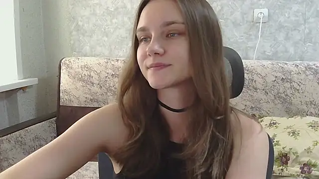 Snapshot of DolcezzaCream chatting on 07-08-26, 11:37 DolcezzaCream online show from 07-08-26, 11:37