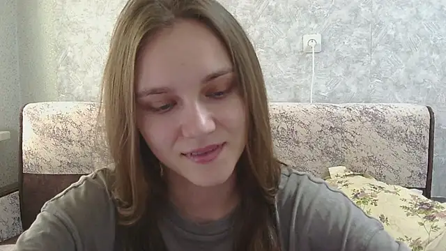 Snapshot of DolcezzaCream chatting on 07-24-26, 12:25 DolcezzaCream online show from 07-24-26, 12:25