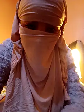 fatiflour99 online show from 04-24-26, 09:17