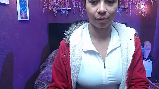 Snapshot of monik299 chatting on 05-12-26, 01:08 monik299 online show from 05-12-26, 01:08