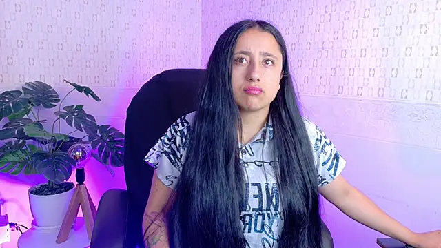 Snapshot of Sammy_N_Ithan chatting on 05-28-26, 11:07 Sammy N Ithan online show from 05-28-26, 11:07
