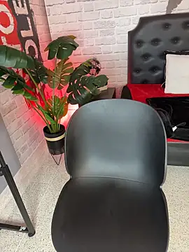 EmmaExoticaXXX online show from 05-19-26, 09:21
