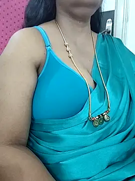 Snapshot of Nayana_456 chatting on 06-17-26, 04:30 Nayana 456 online show from 06-17-26, 04:30