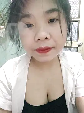Snapshot of Ayti01 chatting on 04-24-26, 06:10 Ayti01 online show from 04-24-26, 06:10