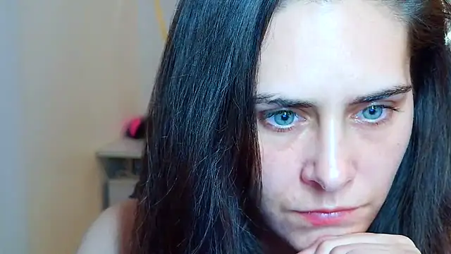 Snapshot of khalessi13 chatting on 04-26-26, 09:34 khalessi13 online show from 04-26-26, 09:34
