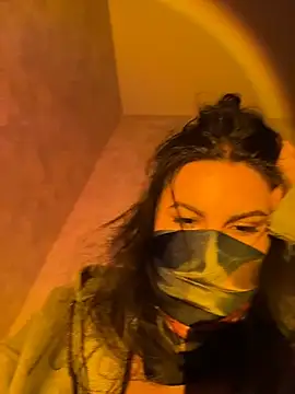 RoseSavoy online show from 04-24-26, 07:49