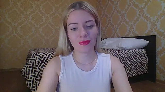 Softy Aura  online show from 05-23-26, 12:20