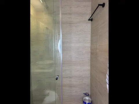 Snapshot of Iamcamilo__ chatting on 05-17-26, 03:37 Iamcamilo online show from 05-17-26, 03:37