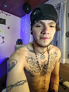 Snapshot of FonixXBelialX chatting on 05-26-26, 12:28 FonixXBelialX online show from 05-26-26, 12:28