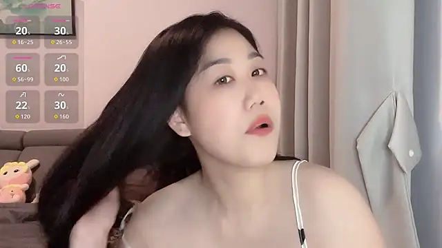F-Yuwei online show from 05-20-26, 04:35