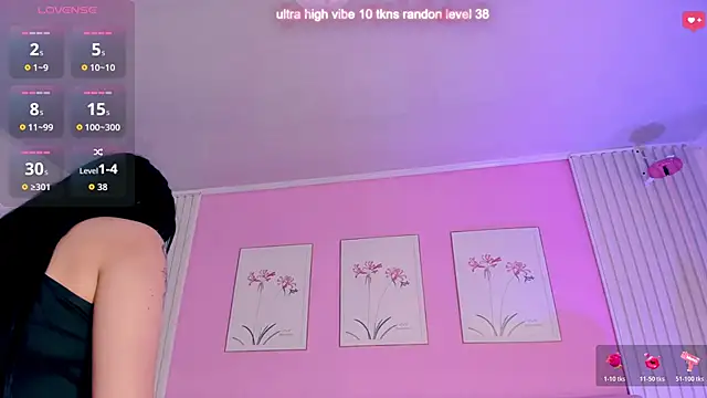 Snapshot of Ariana_west_ chatting on 04-29-26, 12:42 Ariana west online show from 04-29-26, 12:42