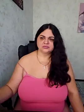 Snapshot of -CUTE-EVVIL- chatting on 05-12-26, 04:48 -CUTE-EVVIL- online show from 05-12-26, 04:48