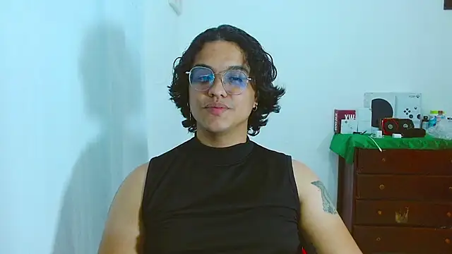 Snapshot of Diane_exotic chatting on 07-11-26, 01:19 Diane exotic online show from 07-11-26, 01:19