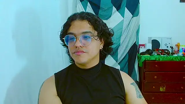 Snapshot of Diane_exotic chatting on 07-23-26, 12:35 Diane exotic online show from 07-23-26, 12:35