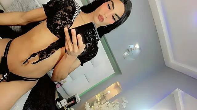 Darianavelazquez online show from 05-27-26, 01:57