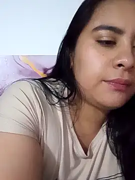 Kira vega online show from 04-28-26, 02:27