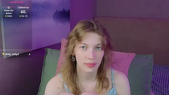 Emily Cartex online show from 06-16-26, 05:43