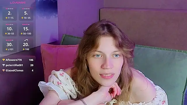 Emily Cartex online show from 06-18-26, 09:14